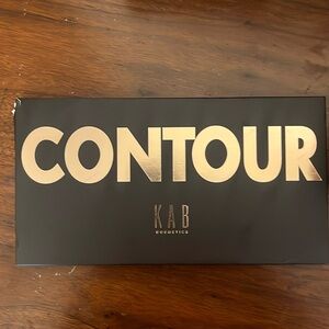 KAB cosmetic Volume 1 contour palette